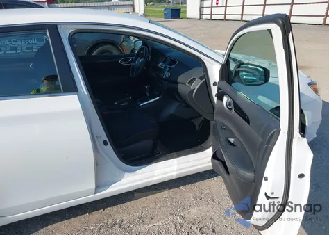 2018 Nissan Sentra Sv z USA, uszkodzony, nr VIN 3N1AB7AP7JL658506